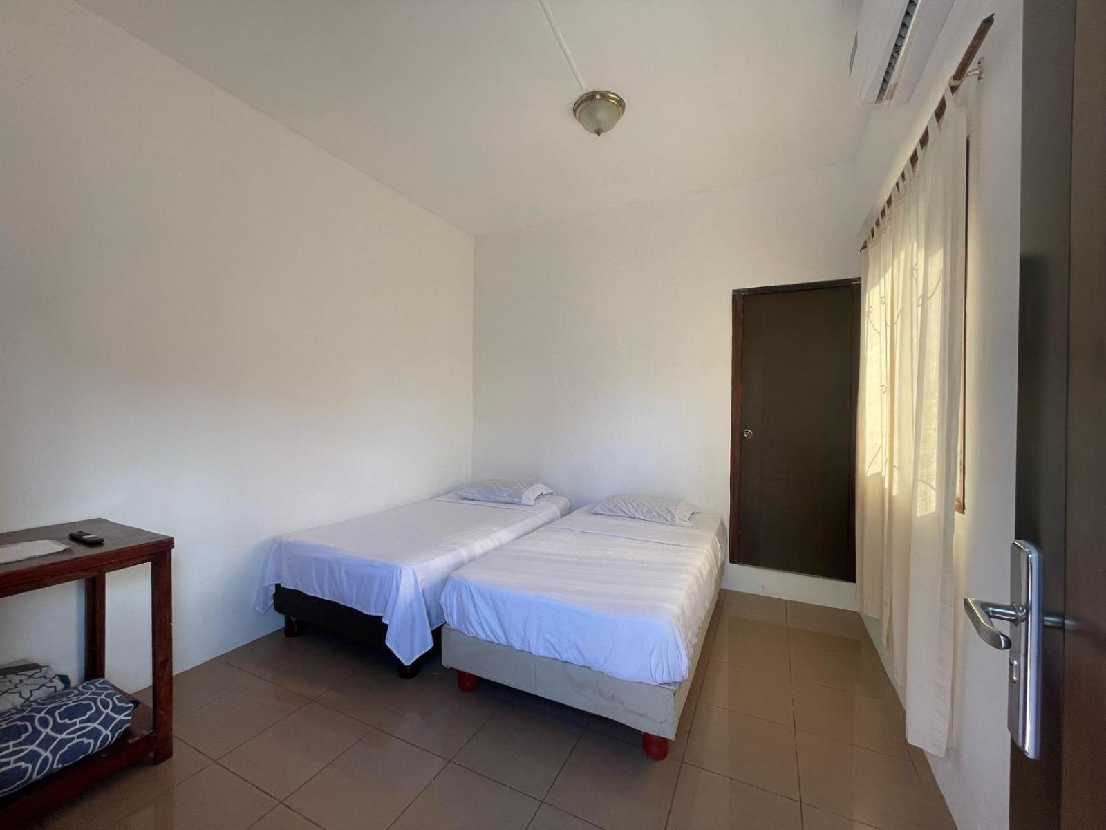 Casa de Huespedes "Darling" Hotel Puerto Baquerizo Moreno Buitenkant foto